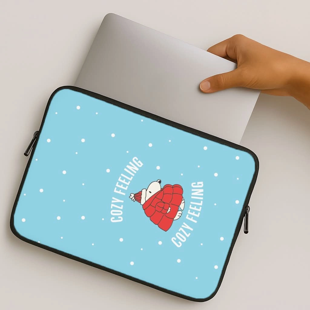 Rugged Build Texture Modern Pattern Style Cozy Feeling Cartoon Beagle Puffer Jacket Laptop Sleeve