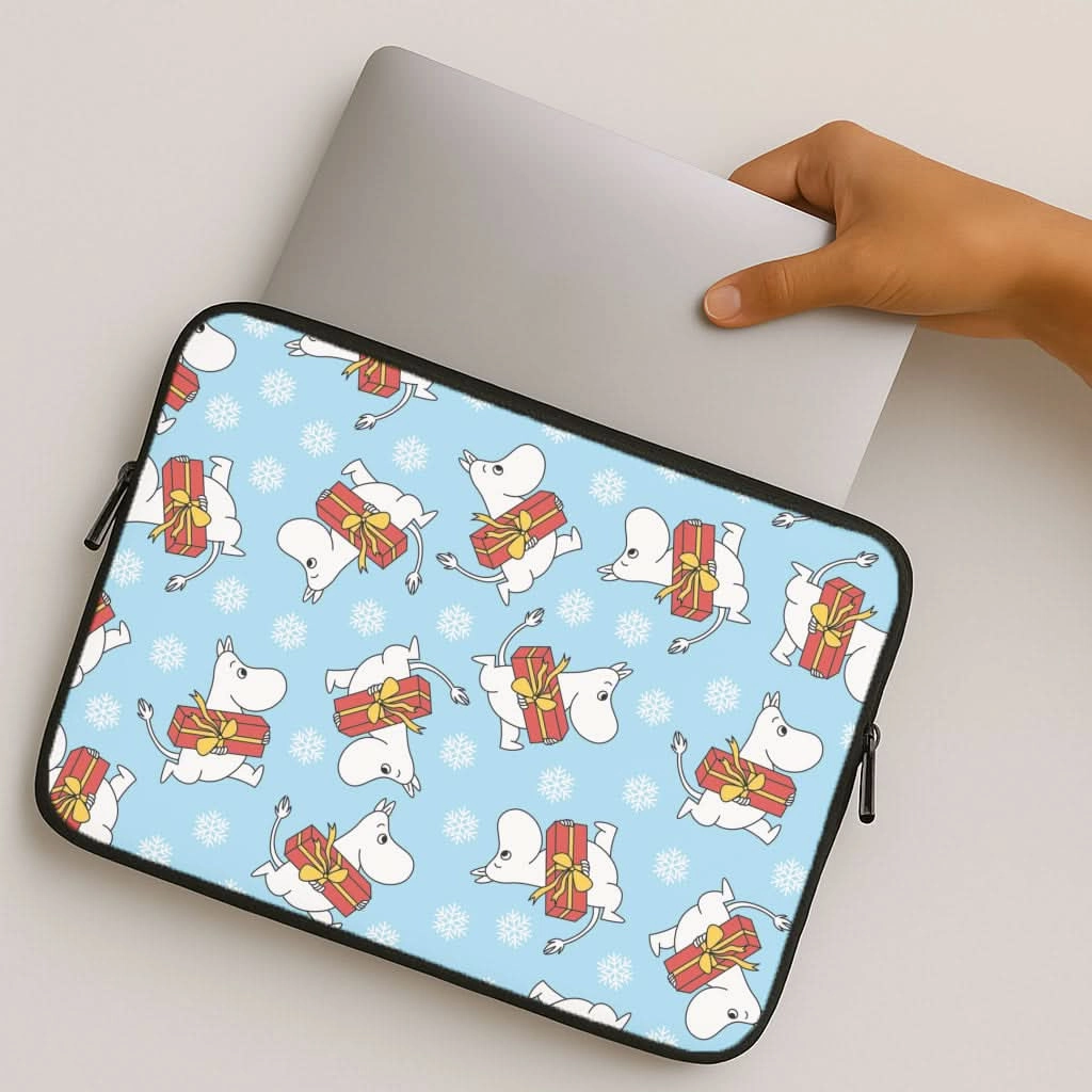 Present And Snowflakes Moom Pattern Laptop Sleeve Durable Protection Layer Premium Surface