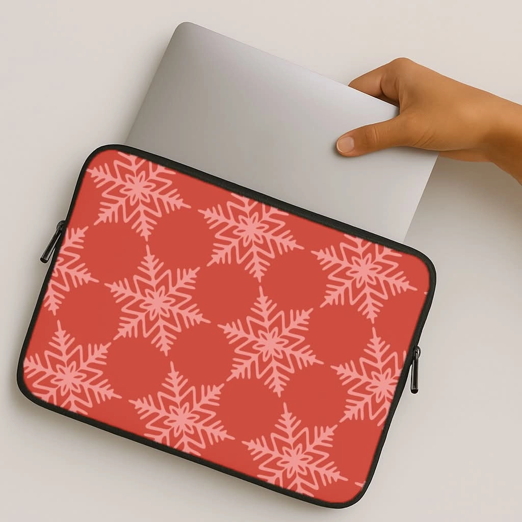 Red Giant Snowflakes Christmas Pattern Laptop Sleeve Portable Case